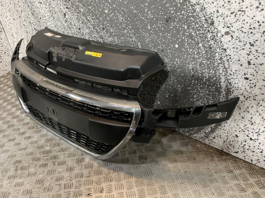 12-18 PEUGEOT 208 3/5 DOOR FRONT BUMPER COMPLETE GRILL - Thumbnail 6