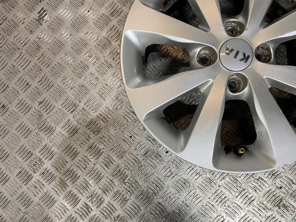 11-17 KIA RIO MK3 15" INCH 8 SPOKE 4 STUD ALLOY WHEEL 5.5JX15 (SCRATCHED) - Thumbnail 5