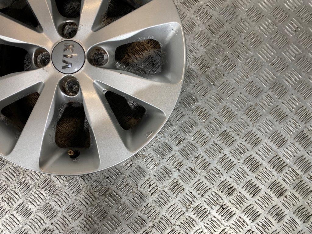 11-17 KIA RIO MK3 15" INCH 8 SPOKE 4 STUD ALLOY WHEEL 5.5JX15 (SCRATCHED) - Thumbnail 6