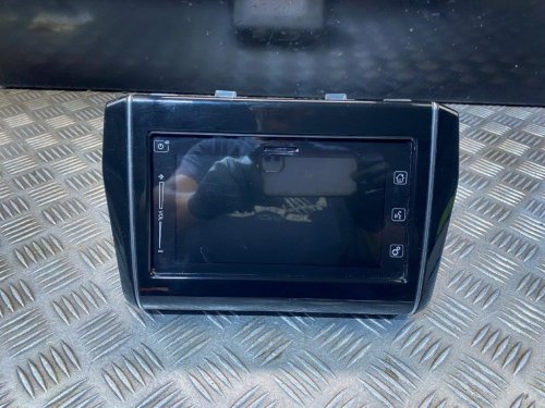 17-20 SUZUKI SWIFT MK3 A2L MULTIMEDIA HEAD UNIT/SCREEN (SCRATCHED) 3992052RA0