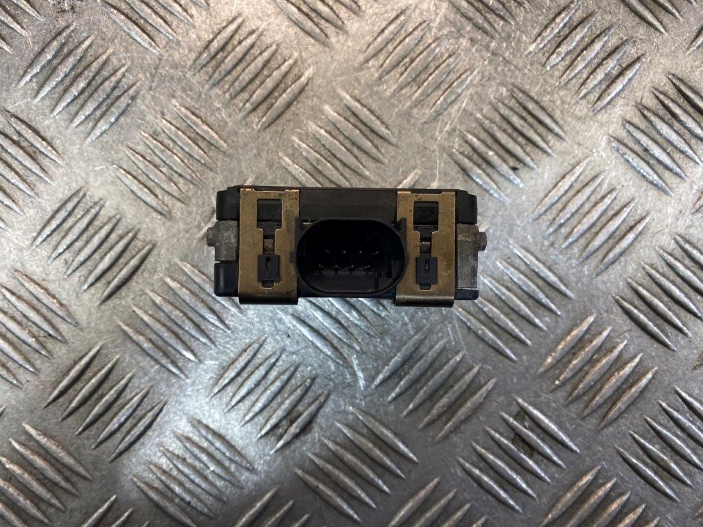 17-20 SUZUKI SWIFT MK3 A2L FRONT DISTANCE RADAR SENSOR 33943-52R00 - Thumbnail 4