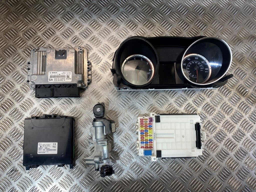 17-20 SUZUKI SWIFT MK3 A2L 1.0 PETROL MANUAL COMPLETE ENGINE ECU KIT 3391053R00 - Thumbnail 2