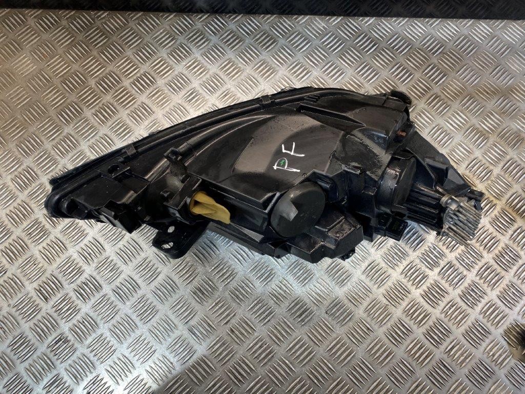 17-19 PEUGEOT 308 MK2 N/S PASSENGER NEAR SIDE HEADLIGHT (BROKEN LUGS) - Thumbnail 11