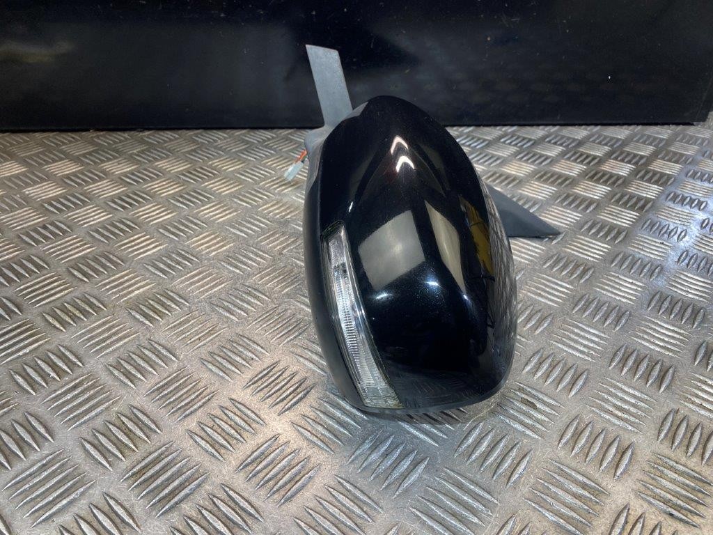 17-20 SUZUKI SWIFT MK3 A2L PASSENGER SIDE POWER FOLD WING MIRROR BLACK PAINT C02 - Thumbnail 6
