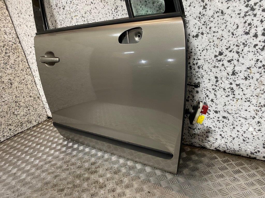 09-17 PEUGEOT 3008 O/S/F DRIVER SIDE FRONT DOOR GREY PAINT CODE EVG (PLS READ) - Thumbnail 7