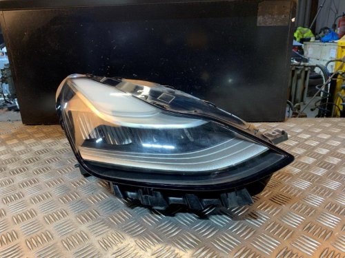 17-23 TESLA MODEL 3 O/S DRIVER OFF SIDE HEADLIGHT (LED LIGHT)