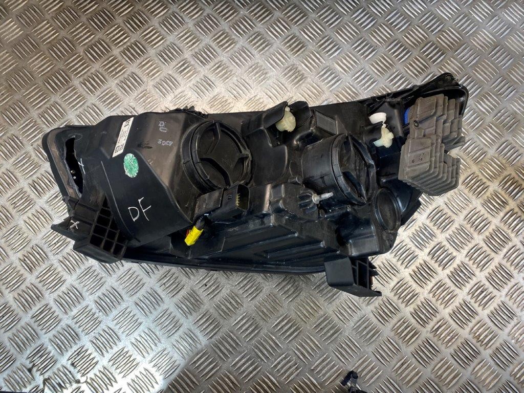 16-19 VAUXHALL MOKKA MK1 O/S DRIVER OFF SIDE HEADLIGHT/LED DRL (PLS READ) - Thumbnail 9