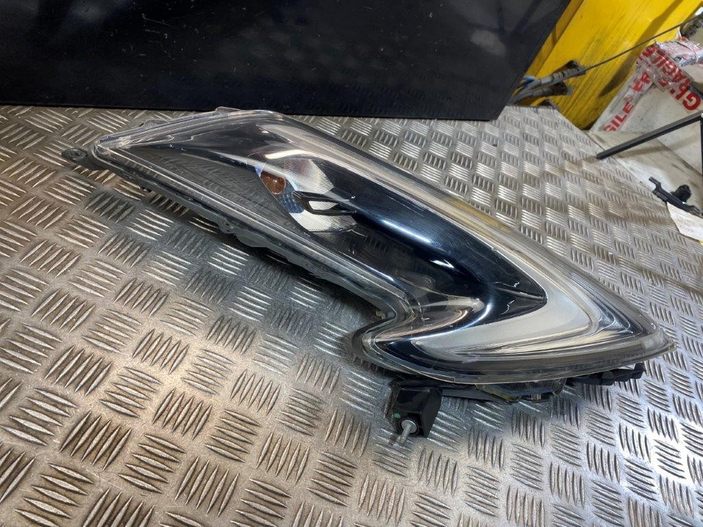 14-19 NISSAN JUKE O/S DRIVER OFF SIDE HEADLIGHT (PLS READ) - Thumbnail 3