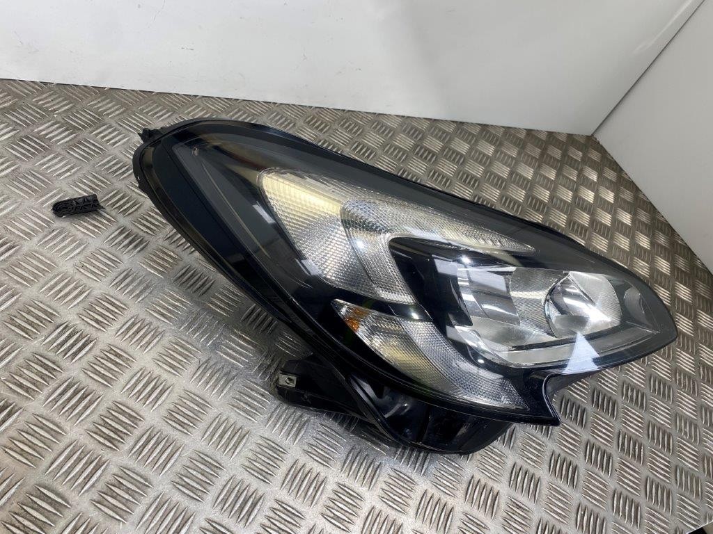 15-19 VAUXHALL CORSA E O/S DRIVER OFF SIDE HEADLIGHT/LED DRL (BROKEN LUG) - Thumbnail 3