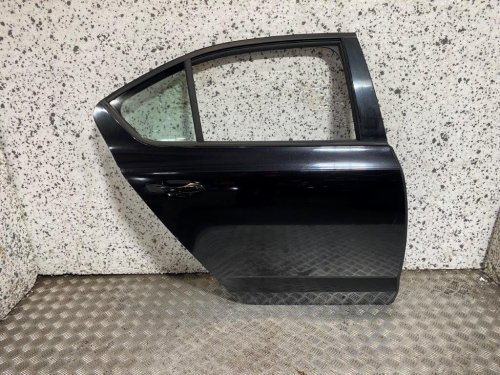 13-20 SKODA OCTAVIA MK3 HATCH DRIVER SIDE REAR DOOR BLACK PAINT LF9R (SCRATCHED)