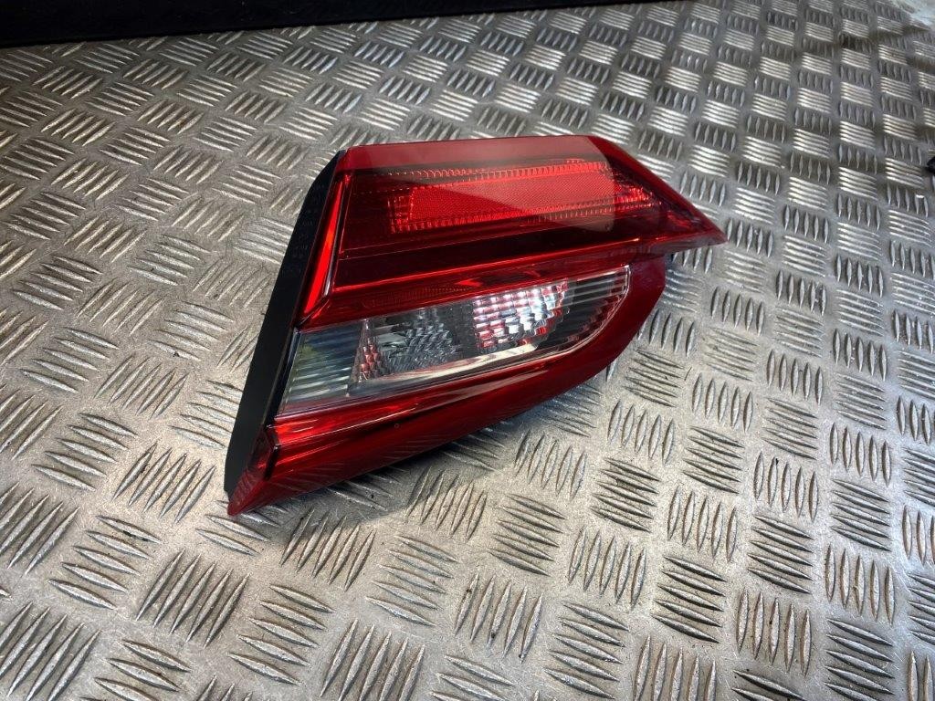 17-22 FORD FIESTA MK8 O/S DRIVER OFF SIDE REAR LIGHT - Thumbnail 4
