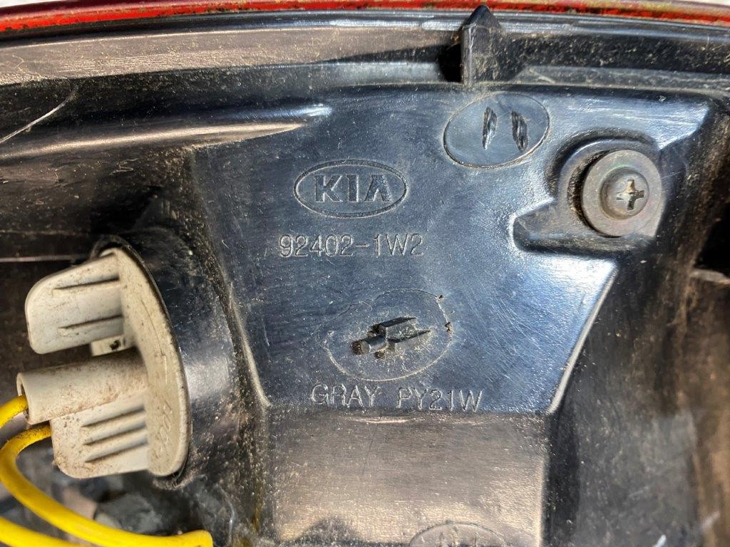 11-17 KIA RIO MK3 5 DOOR O/S DRIVER OFF SIDE TAILGATE INNER REAR LIGHT - Thumbnail 8