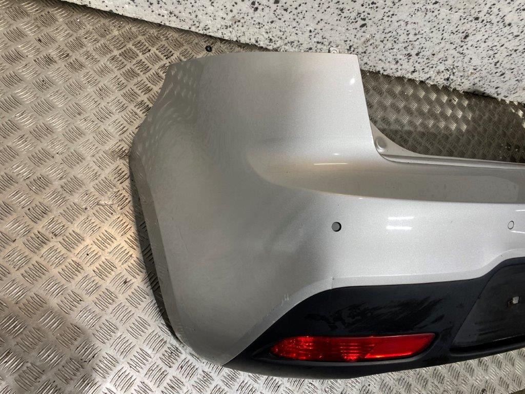 15-17 KIA RIO MK3 5 DOOR HATCH REAR BUMPER SILVER PAINT CODE 3D (PLS READ) - Thumbnail 8