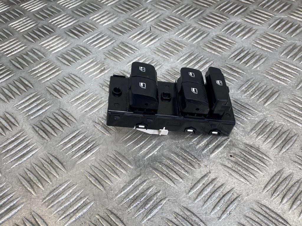 20-26 HYUNDAI I20 MK3/BAYON DRIVER SIDE FRONT WINDOW CONTROL SWITCH 93571Q0710 - Thumbnail 3